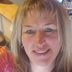 Meet your Posher, Jamie collins